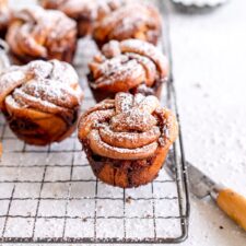 Cinnamon Bun Twists-image