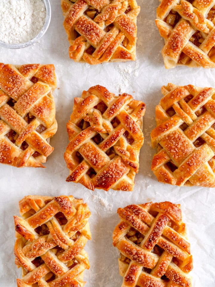 baked apple hand pies