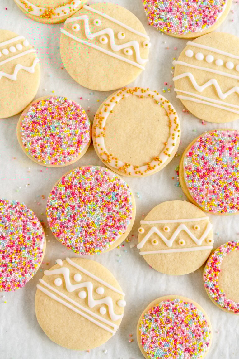 How to make Easy Sugar Cookies - Cloudy Kitchen
