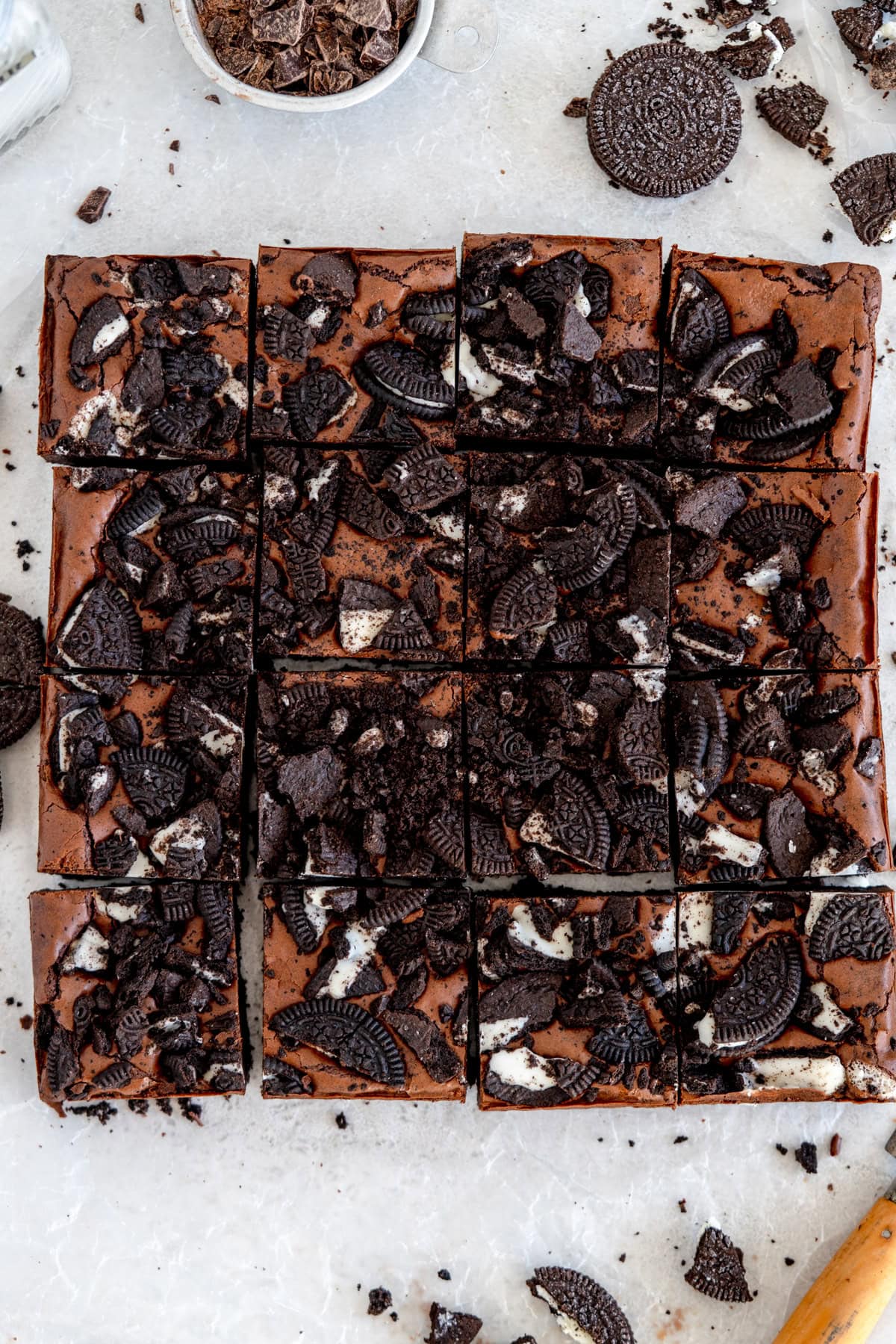 baked sliced oreo brownie