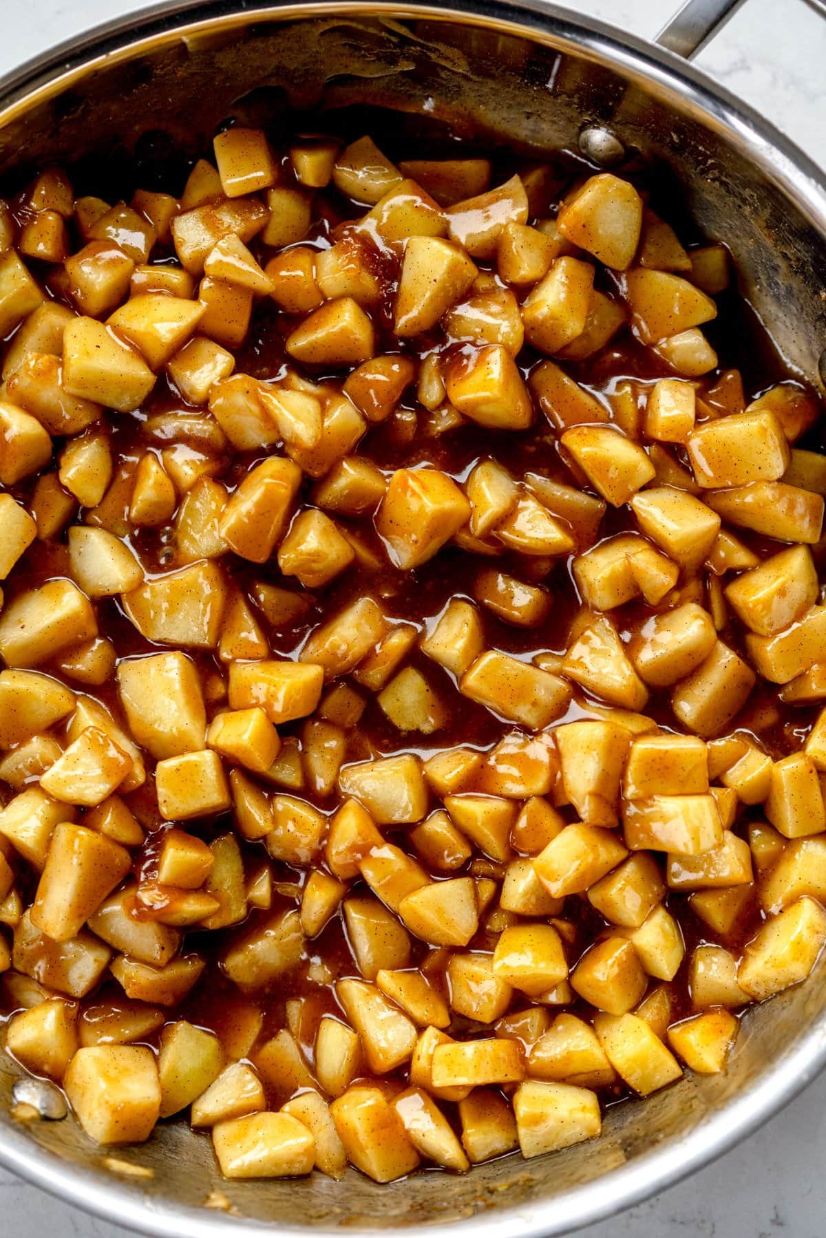 finished apple pie filling