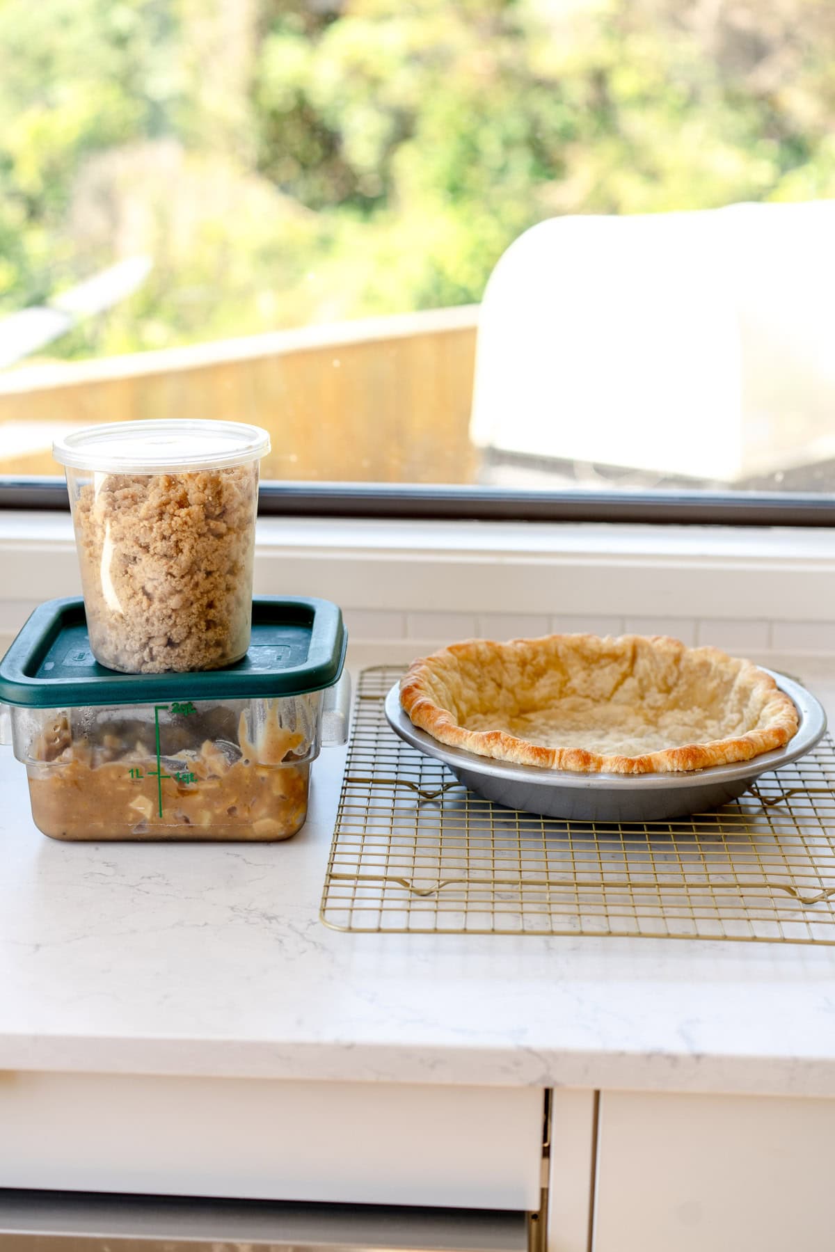 dutch apple pie components