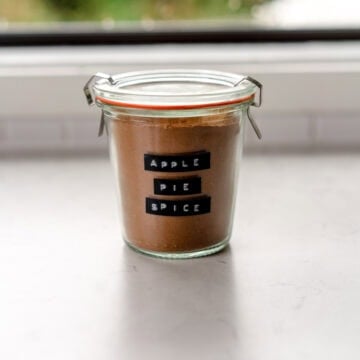 apple pie spice in a jar