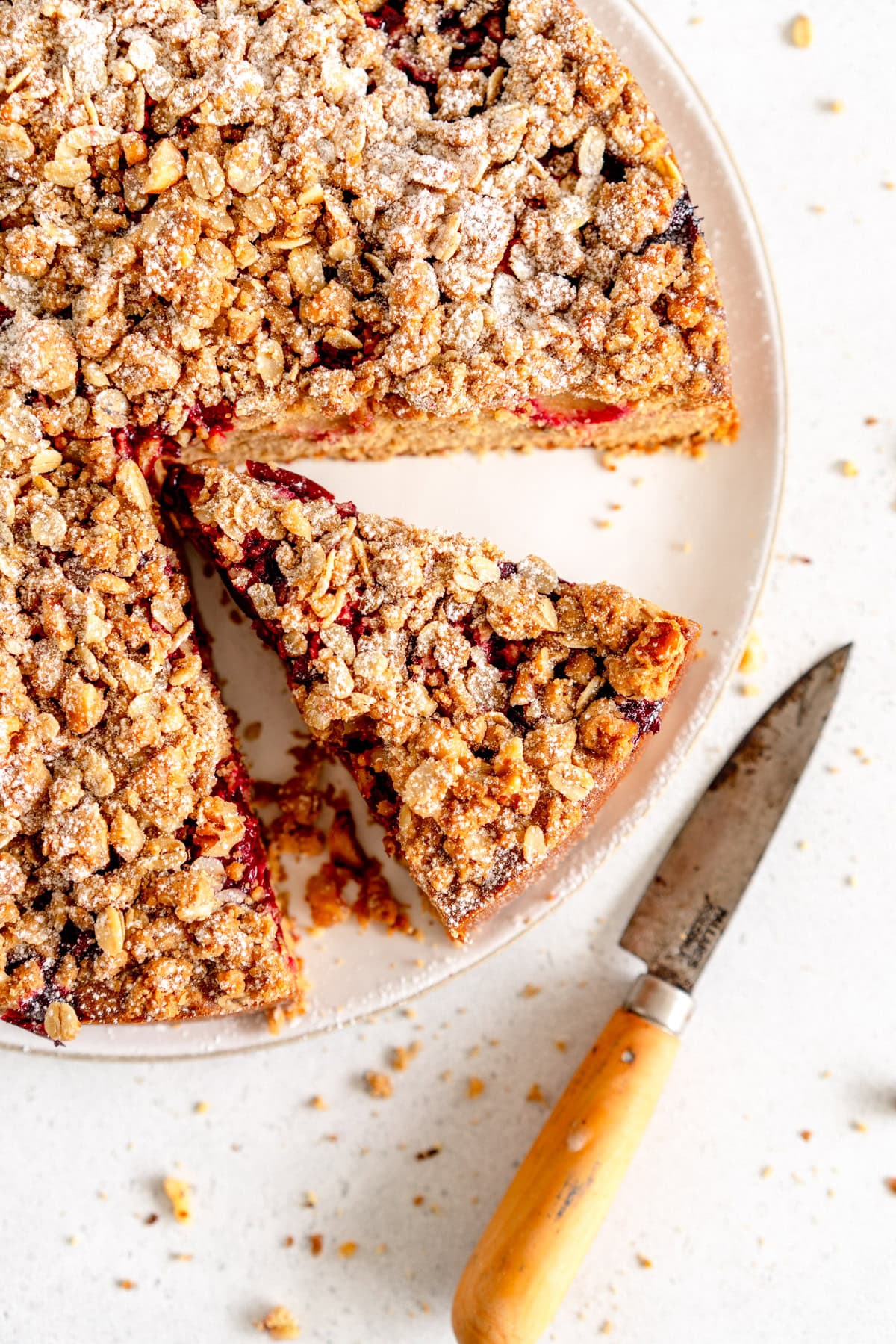 plum cake with streusel topping